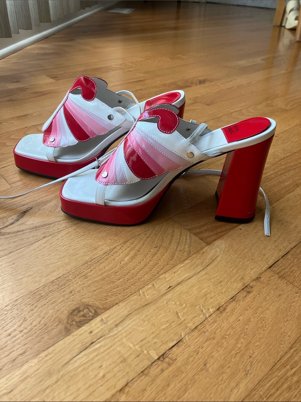 Jeffrey Campbell Pink & Red Patent Leather Monarch Butterfly Sandals - Picture 4 of 8